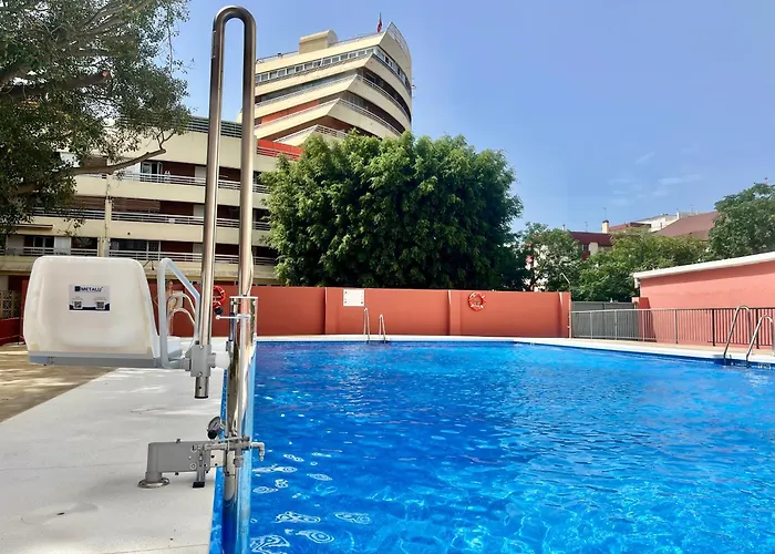 Urban Place In Close To With Pool And Garage 公寓